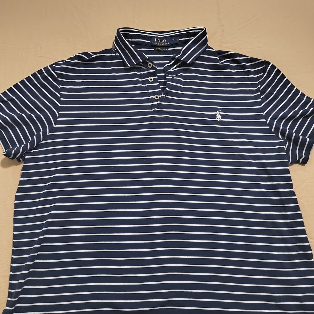4 Shirt XL Bundle (Polo, Banana Republic, Columbia And Izod)